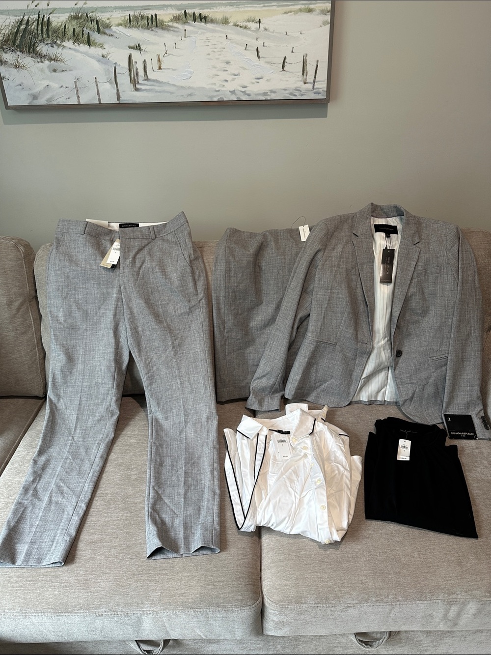NWT Women’s Complete 3 pc Suit Set Banana Republic w/ Shirt & Top